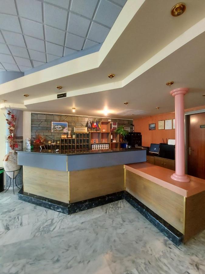 Batis Hotel Livanátai 外观 照片