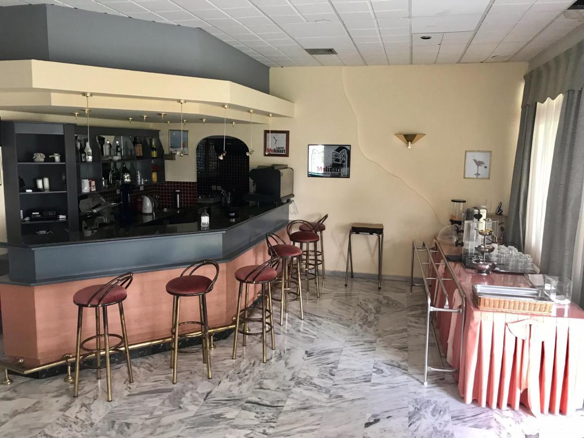 Batis Hotel Livanátai 外观 照片