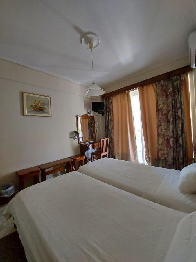 Batis Hotel Livanátai 外观 照片