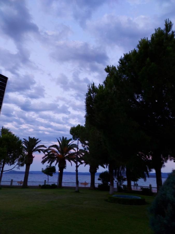 Batis Hotel Livanátai 外观 照片
